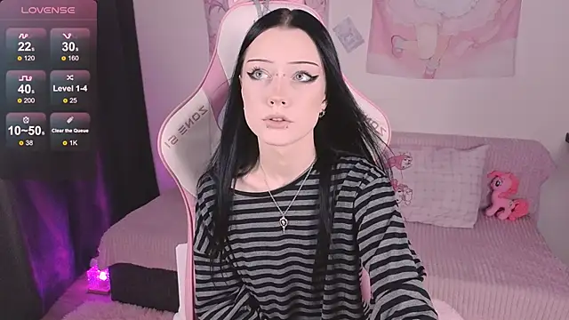 ophelia amber online show from 06-17-26, 07:02
