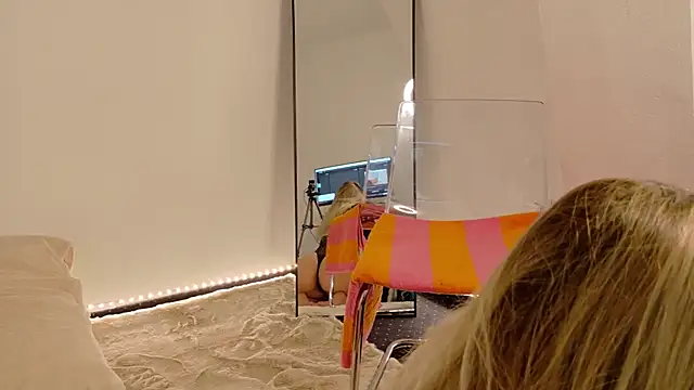 Snapshot of Ammelia_ chatting on 11-03-25, 06:29 Ammelia  online show from 11-03-25, 06:29