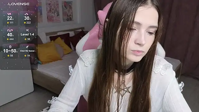 Hana Flo  online show from 11-10-25, 02:11