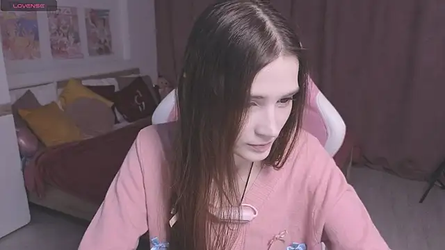 Hana Flo  online show from 11-14-25, 02:54