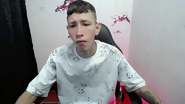 The latin boy online show from 11-01-25, 12:54