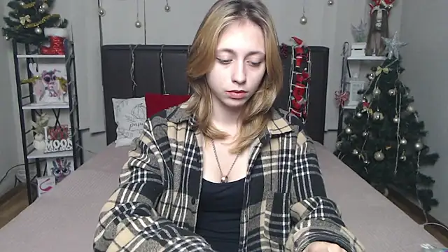 TracyLll online show from 01-07-26, 06:07