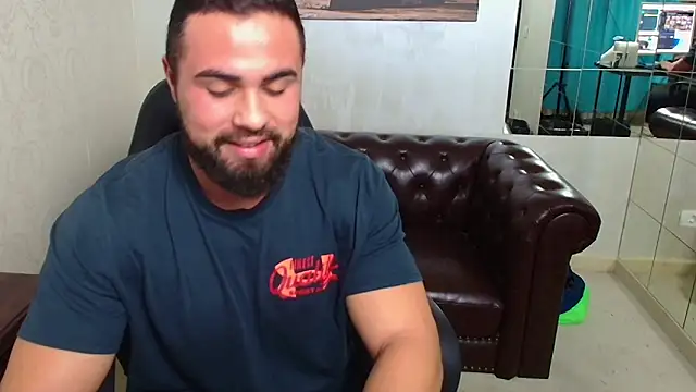 HayesWood online show from 12-15-25, 05:57