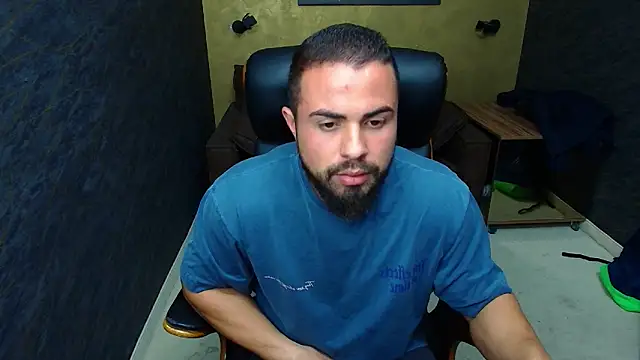 HayesWood online show from 10-31-25, 05:59