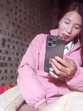 Snapshot of HGiasexy69 chatting on 12-21-25, 01:35 HGiasexy69 online show from 12-21-25, 01:35