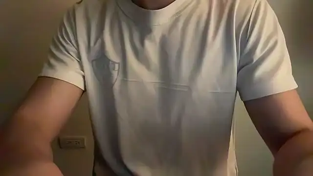 Snapshot of dudeseven chatting on 06-02-26, 03:34 dudeseven online show from 06-02-26, 03:34