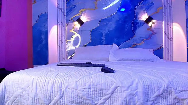 Girls from medellin online show from 11-19-25, 03:06