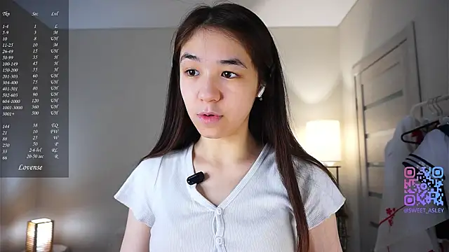 Snapshot of KiraAbling chatting on 01-13-26, 05:33 KiraAbling online show from 01-13-26, 05:33