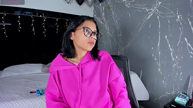 LilithLuxorr online show from 12-04-25, 01:32