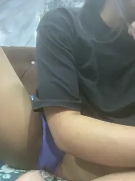 Snapshot of Heena_Sharma982 chatting on 03-05-26, 07:32 Heena Sharma982 online show from 03-05-26, 07:32