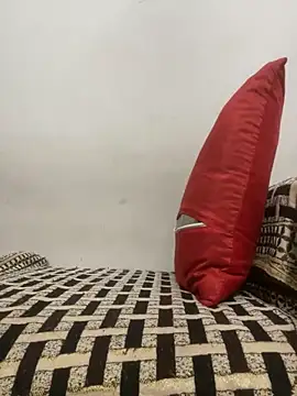 Heena Sharma982 online show from 11-18-25, 06:50