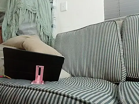 Snapshot of THOMMONSTER5299 chatting on 11-18-25, 10:02 THOMMONSTER5299 online show from 11-18-25, 10:02