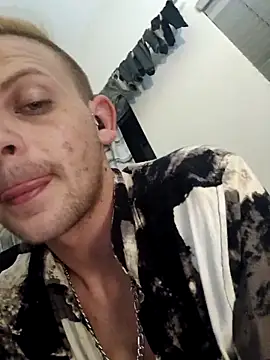 Snapshot of THOMMONSTER5299 chatting on 02-07-26, 01:24 THOMMONSTER5299 online show from 02-07-26, 01:24