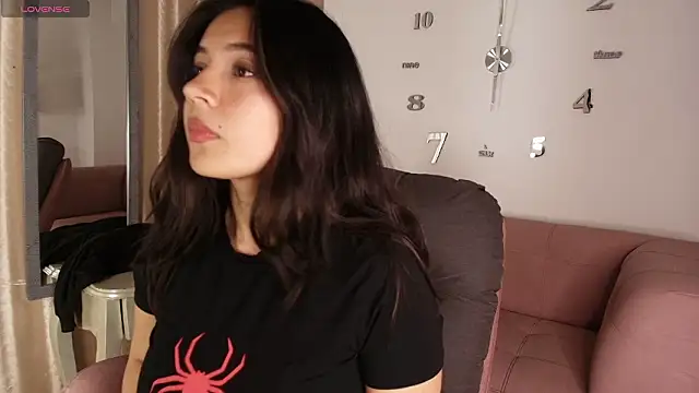 KamyGlam online show from 02-10-26, 08:08