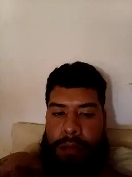 Snapshot of franck10E chatting on 10-28-25, 06:07 franck10E online show from 10-28-25, 06:07