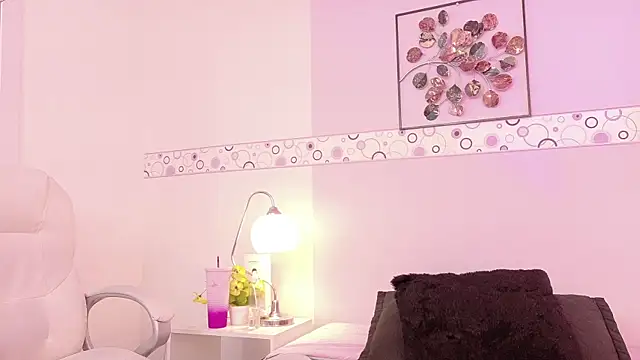 Alanagh  online show from 01-07-26, 04:06