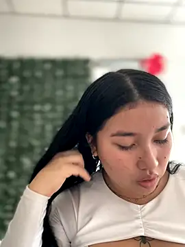 Vickybon online show from 11-19-25, 07:25