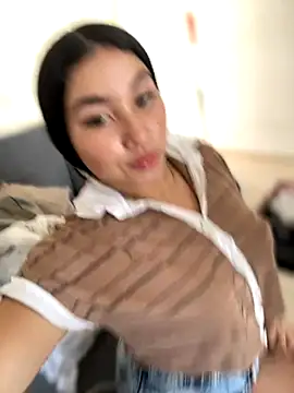 Vickybon online show from 11-27-25, 03:12