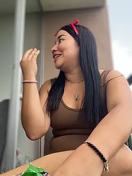 Vickybon online show from 12-17-25, 02:00