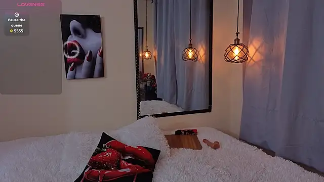 Snapshot of Flor_Gil chatting on 02-06-26, 04:30 Flor Gil online show from 02-06-26, 04:30