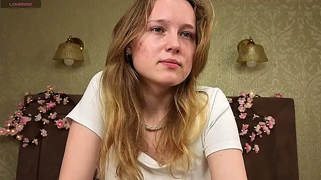 VanessaLightDiamond online show from 05-25-26, 05:07