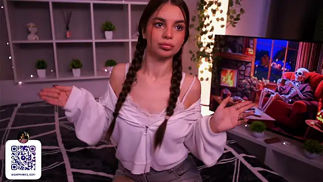 LauraHansil online show from 11-14-25, 07:12