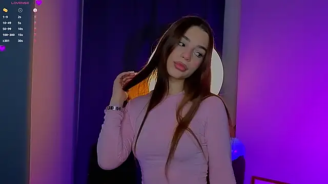 LauraHansil online show from 04-09-26, 07:09