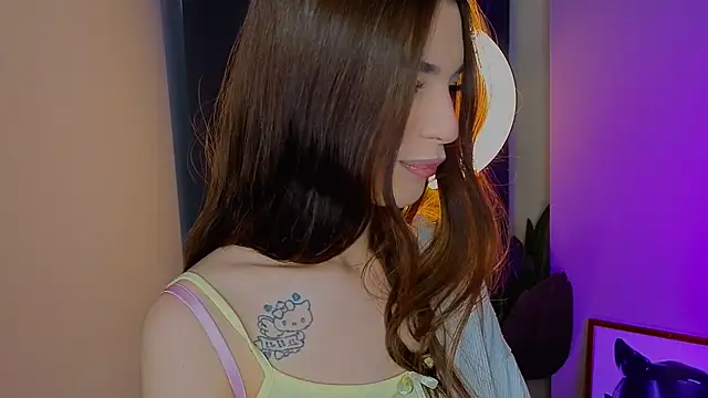 LauraHansil online show from 04-05-26, 07:09