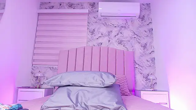 Snapshot of emma_trix chatting on 04-08-26, 11:55 emma trix online show from 04-08-26, 11:55