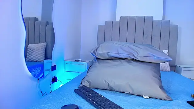 emma trix online show from 12-04-25, 11:53