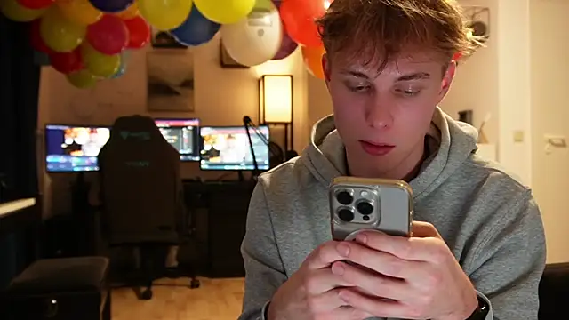 Snapshot of InnocentGuysOF chatting on 11-07-25, 07:40 InnocentGuysOF online show from 11-07-25, 07:40