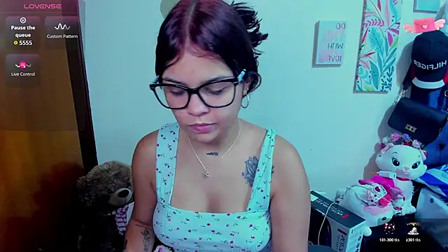 Emma boo online show from 11-09-25, 07:18