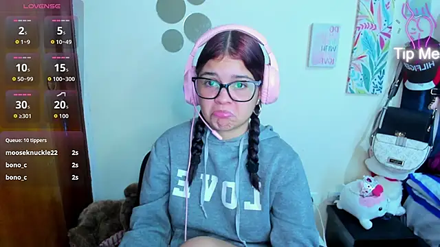 Emma boo online show from 12-04-25, 04:44