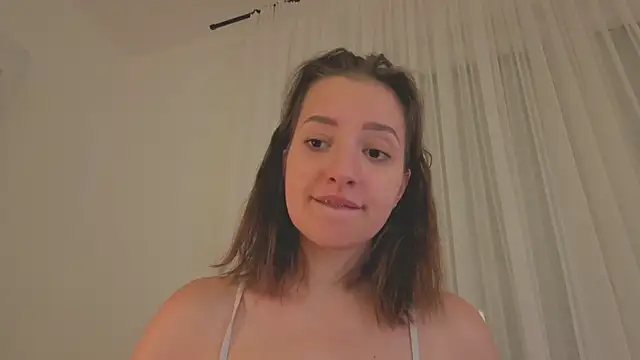 Snapshot of _annieone chatting on 10-28-25, 10:31  annieone online show from 10-28-25, 10:31