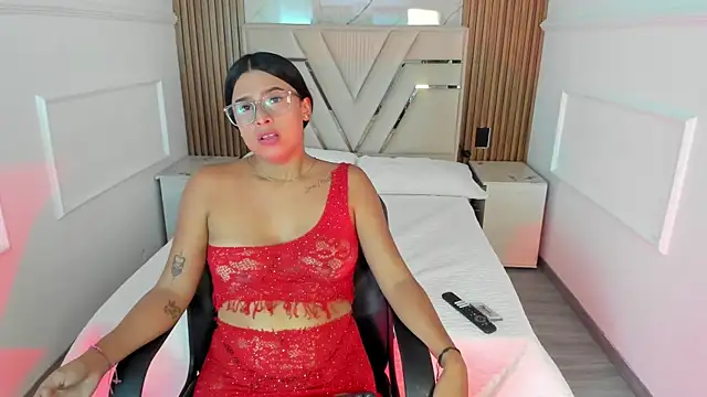 Snapshot of NaraBloom chatting on 11-03-25, 12:53 NaraBloom online show from 11-03-25, 12:53