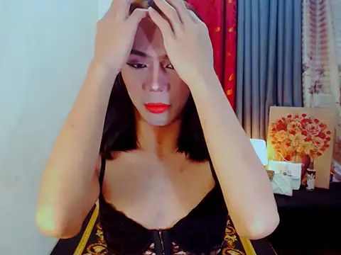 EXOTICGEORGINA online show from 11-08-25, 09:29