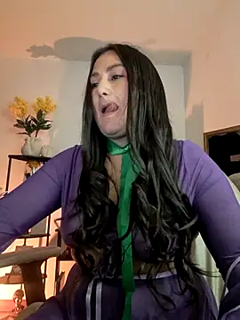 Amelia08 online show from 10-31-25, 08:27