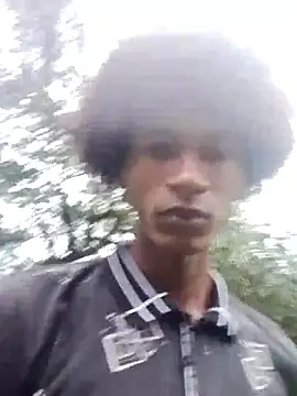 Snapshot of skinniyGabriel chatting on 11-01-25, 06:46 skinniyGabriel online show from 11-01-25, 06:46