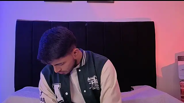 Snapshot of jaiden_thoner chatting on 02-08-26, 11:19 jaiden thoner online show from 02-08-26, 11:19