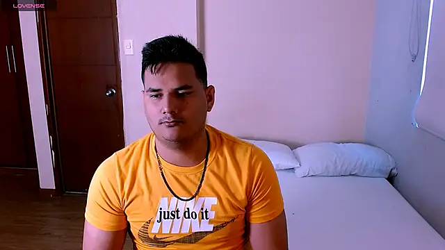 Snapshot of KingMoreno1 chatting on 10-30-25, 12:58 KingMoreno1 online show from 10-30-25, 12:58