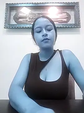 gygyfox online show from 11-18-25, 07:28