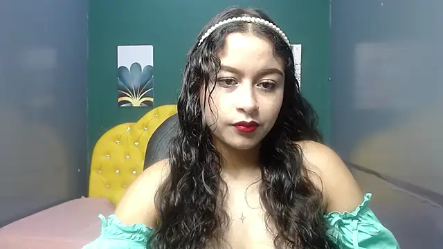 gygyfox online show from 10-29-25, 07:57