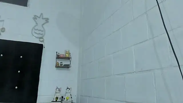 Snapshot of sexynova_93 chatting on 07-14-26, 02:05 sexynova 93 online show from 07-14-26, 02:05