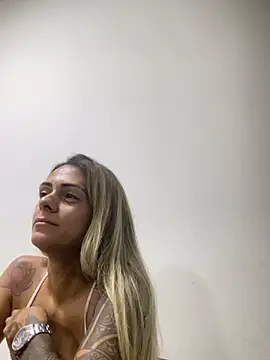 Snapshot of sabrinaneves chatting on 02-13-26, 01:55 sabrinaneves online show from 02-13-26, 01:55