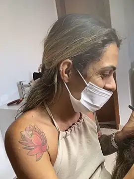 Snapshot of sabrinaneves chatting on 02-14-26, 05:35 sabrinaneves online show from 02-14-26, 05:35