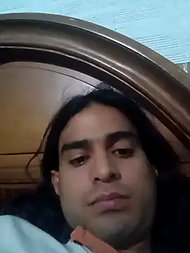 yuhenthr online show from 10-29-25, 03:05