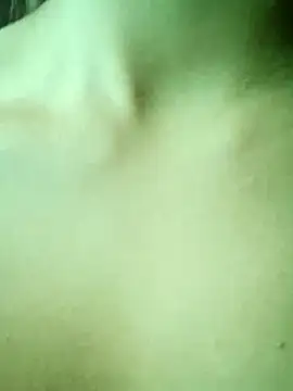 Soymaia online show from 12-19-25, 01:57