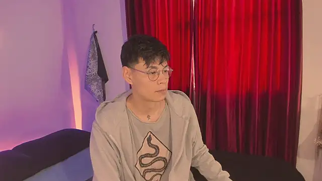 estmonnn online show from 11-15-25, 09:19