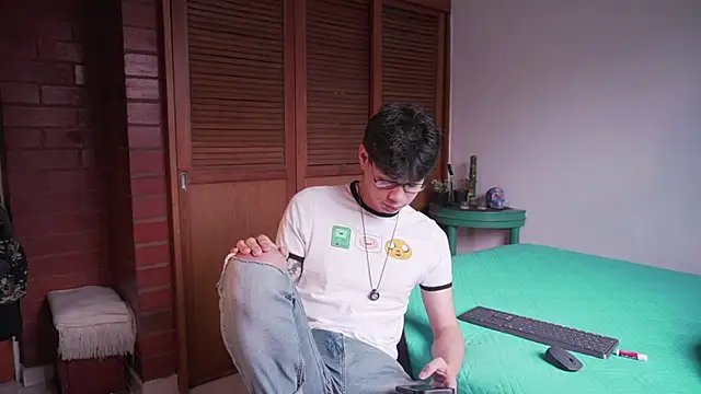 estmonnn online show from 03-28-26, 07:37