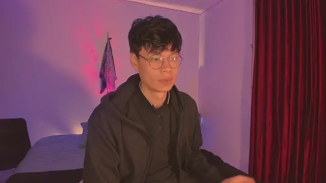 estmonnn online show from 12-15-25, 01:22